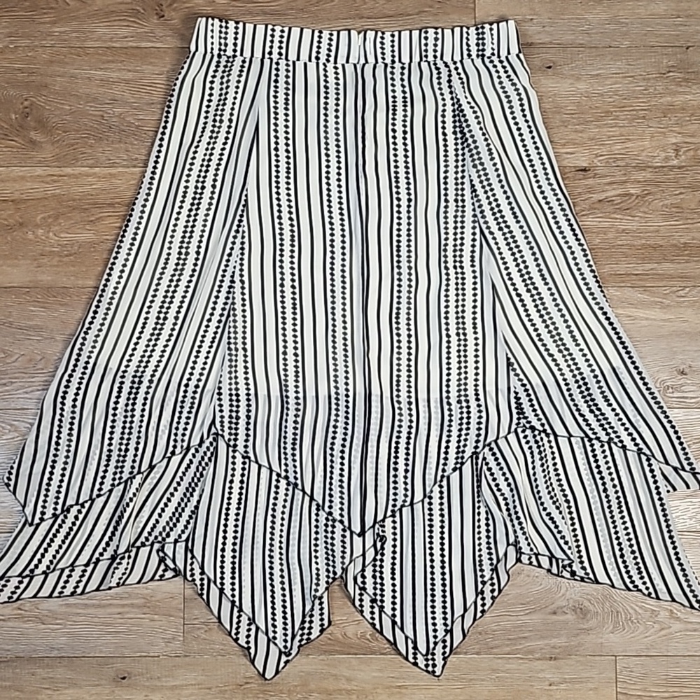 Chico's Black & White Dotted Stripe Chiffon Handkerchief Hem Midi Maxi Skirt - Picture 8 of 16